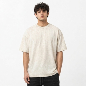 T-shirt décontracté en coton délavé coupe oversize et carrée, col rond, couleur Ocre, grammage lourd, épaules tombantes, manches courtes, coupe décontractée - Product Image 3