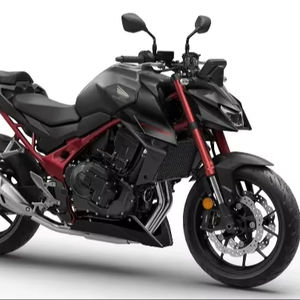 Motocicleta CB750 Hornet de Venta Rápida, Refrigeración Líquida, SOHC, 4 Tiempos, 8 Válvulas, Bicilíndrica en Paralelo, 755 cc, 205 km/h, Lista para Enviar - Product Image 1