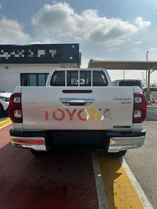 Toyota Hilux SUV 2026 Edición Limitada, Volante a la Izquierda, R20 Oscuro, 4 Puertas, Motor Diésel 4.1-6L, 4 Cilindros, Transmisión Manual, Turbo, Asientos de Cuero - Product Image 2