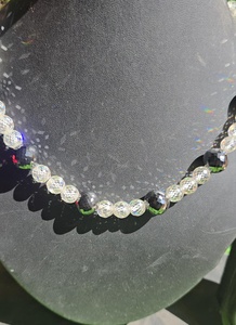 Cuentas de moissanita redondas facetadas de 8 mm blancas y de 12 mm negras para la fabricación de joyería - Product Image 6