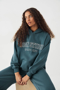Sweat à capuche respirant en molleton de coton français de haute qualité pour femme avec logo personnalisé sur le devant - Product Image 6