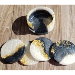 Elegant Handcrafted Resin Coasters Round and Oval Designs for Premium <b>Beverage</b> <b>Serving</b> <b>Sets</b> - Product Image 4