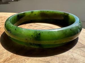 Contemporary Chunky Resin Bangle <b>Bracelet</b> with Bold Design <b>for</b> <b>Women</b> Statement Jewelry - Product Image 5
