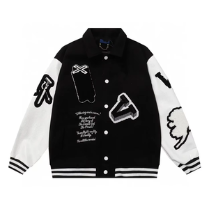 Chaqueta Bomber Casual de Satén Negro Personalizada al por Mayor para Hombre, con Logo Bordado y Parches, MOQ Bajo, Lana/Viscosa, para Otoño - Product Image 3