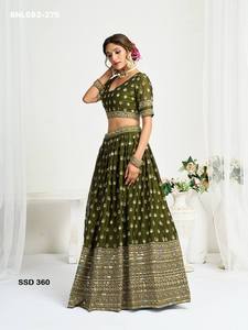 Conjunto de Lehenga-Choli y Dupatta de Seda Chinon Tradicional India con Bordado de Lentejuelas, Fabricante de Moda Femenina - Product Image 5