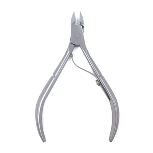 Zullo Industries Mini Pince à Cuticules Premium en Acier Inoxydable, Outil de Précision Tranchant pour Manucure et Pédicure des Doigts de Bébé - Product Image 1