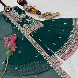 VASTRA COTTAGE Elegante Conjunto de Traje Palazzo de Georgette Bordado con Lentejuelas y Dupatta, Colección de Diseñador para Fiesta, para Mujer - Product Image 5