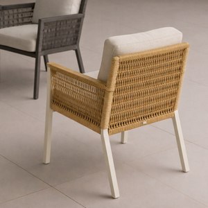 Sillón Moderno de Ratán BeNK con Cojín de Poliéster, Silla de Comedor para Exteriores, Diseño Contemporáneo, Patas de Metal, Muebles Tapizados - Product Image 3