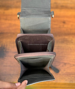 New Handmade Western Stylish Tooled Cowhide Leather Mobile Sling Bags Hot Sale Custom Genuine Leather Women Crossbody <b>Phone</b> Bags - Product Image 6