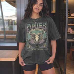 เสื้อครอปแขนสั้นคอกลมผ้าฟลีซทรงหลวมสีสันตามสั่งสำหรับผู้หญิง แห้งเร็ว สวมใส่สบายๆ สำหรับฤดูใบไม้ผลิและฤดูร้อน น้ำหนัก 220 กรัม - Product Image 2