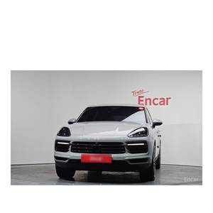 Porsche Cayenne 3.0 2024 con Caja de Cambios Automática, Volante a la Izquierda, Asientos de Cuero, Cámara Trasera, 27,916 km - Product Image 3