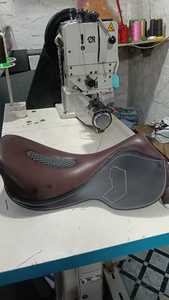 Silla de Montar Inglesa de Cuero Estilo Alemán con Árbol de Plástico para Caballo - Ansh International GR1 - Product Image 3