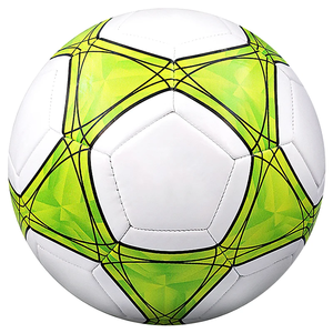 Ballon de football léger en caoutchouc noir avec bandes orange, gonflable pour toutes les saisons - Product Image 5