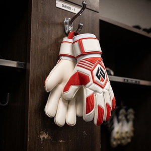 Conception flexible et haute performance pour les gants de gardien de but de football, équipement sportif de qualité supérieure, matériau doux et confortable - Product Image 6
