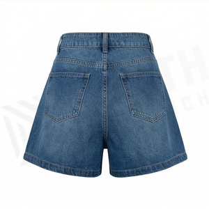 กางเกงขาสั้นยีนส์พลีททรงตรงเอวกลางสำหรับผู้หญิงไซส์พลัส เอวยางยืด พรีเมียม สวมใส่สบาย ระบายอากาศได้ดี เหมาะสำหรับใส่ในชีวิตประจำวันช่วงฤดูร้อน - Product Image 2