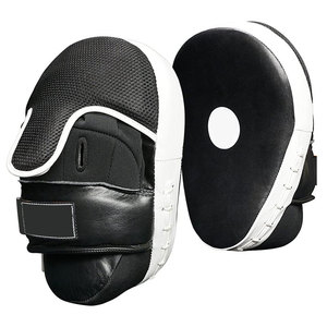 Mitaines d'entraînement ultra-légères pour la boxe et le MMA avec conception respirante et absorption des chocs élevée pour une pratique rapide des coups de poing - Product Image 1