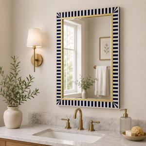 Miroir mural artisanal en bois avec cadre en mosaïque de céramique bleue et blanche pour la décoration de la maison - Product Image 2
