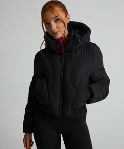 Veste matelassée décontractée pour femme, nouvelle conception d'usine, imperméable et respirante, avec capuche intégrée, Sportsneticintl, hiver 2026 - Product Image 1