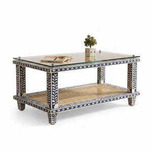 Mesa de Centro de Lujo con Incrustaciones de Hueso Azul y Tapa de Cristal, Mesa de Madera Hecha a Mano con Estante de Almacenamiento de Mimbre para Sala de Estar - Product Image 1