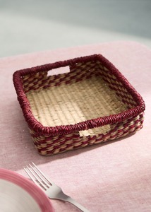 <b>Square</b> seagrass <b>basket</b> for holding fruit and sweets Handmade Storage <b>Basket</b> Wholesale eco-friendly Made Viet Nam - Product Image 4