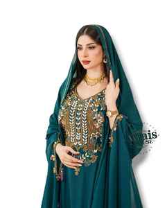 Ensemble 2 pièces de luxe AWAIS HOUSE pour femmes musulmanes, kaftan simple et sobre en velours perlé, coupe trapèze longue jusqu'au sol, vente en gros - Product Image 3