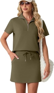 Robe de tennis pour femme, vert olive, manches courtes, fermeture éclair sur le devant, avec panneau de jupe - Product Image 3
