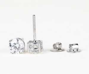Paire de boucles d'oreilles clous pour femme, style bohème, plaqué or 18 carats, diamant de laboratoire rempli certifié IGI 2 carats, taille brillant, quatre griffes - Product Image 5