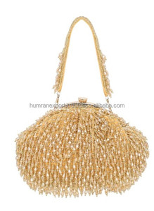 กระเป๋าทรงพระจันทร์ปักคลัทช์ลายพระจันทร์ครึ่งเสี้ยว - Product Image 2