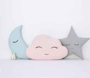 Coussin décoratif pour enfants en coton tufté, motif nuage, lune, étoile et chat, écologique, résistant aux taches, design mignon - Product Image 3