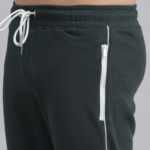 Ensemble de survêtement pour homme avec construction légère pour une grande mobilité, survêtement pour homme avec matériau durable pour une utilisation répétée. - Product Image 5