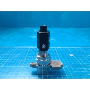 Capteur de pression numérique CKD ODG10V-4RM-S1, utilisé comme pièce détachée pour équipement semi-conducteur d'occasion - Product Image 6