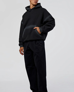 Sudadera con Capucha Negra Extra Grande de Primera Calidad. Nombres Alternativos: * Sudadera con Capucha de Lujo para Ropa Urbana * Sudadera con Capucha Esencial de Gran Gramaje * Sudadera con Capucha de Hombros Caídos - Product Image 1
