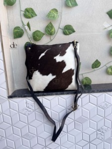 กระเป๋าหนังวัวแท้ทำจากขนสัตว์กระเป๋าสะพายข้างสำหรับผู้หญิงงานแฮนด์เมดสไตล์ตะวันตกดีไซน์ใหม่ - Product Image 4