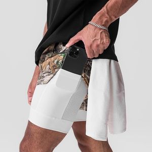 Short de sport ajusté respirant à motif camouflage Real Tree pour la chasse, la randonnée et l'entraînement en extérieur – Personnalisable pour l'été - Product Image 3