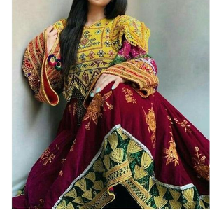 Vestido Tradicional Afgano para Mujer, Estilo Largo y Acampanado, con Bordado a Mano y Adornos de Espejos - Product Image 1