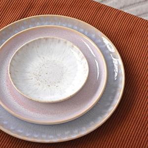 Assiette en céramique émaillée nacrée avec bordure dégradée subtile, finition durable et brillante, vaisselle élégante pour les repas quotidiens - Product Image 2