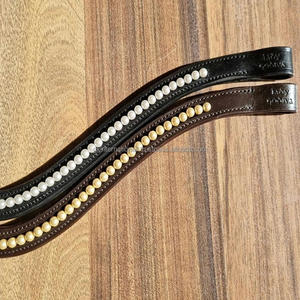 Diadema de Cuero para Caballo con Diseño Clásico en Negro y Marrón Habana, con Cristales y Perlas Decorativas en Forma de Onda Profunda - Product Image 4