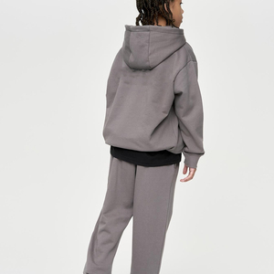 Ensemble de survêtement unisexe gris en coton à capuche, coupe ample, couleur unie, pour l'automne, avec poches latérales - Product Image 2