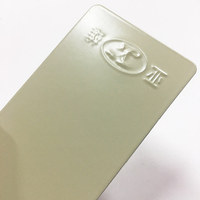 Revêtement en poudre de polyester direct usine pour pièces automobiles avec finition semi-brillante et texture froissée, couleurs personnalisées