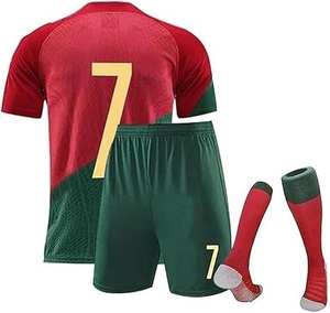 Ensemble de maillots et shorts de football vintage personnalisés à la mode pour enfants – Tenue de football pour enfants - Product Image 1