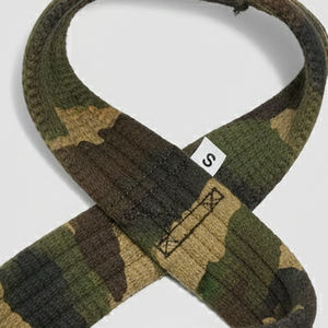 Correas de Soporte para Muñeca de Neopreno con Diseño de Camuflaje en Forma de 8 para Levantamiento de Pesas y Entrenamiento - Correas de Fitness Transpirables y Resistentes - Product Image 2