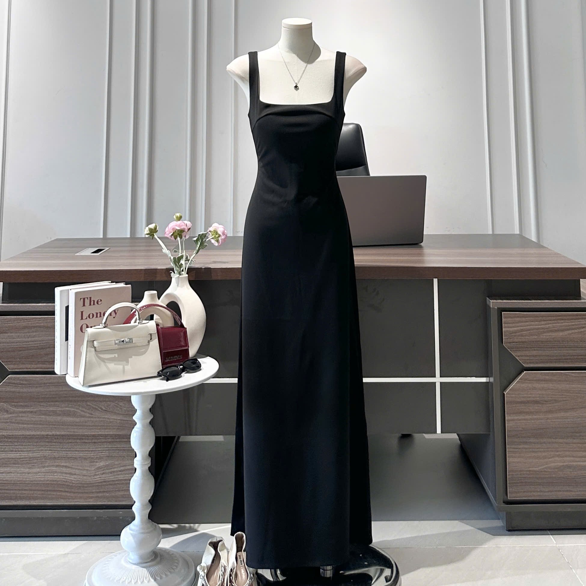 5 Outstanding Korean Fashion Maxi Dresses for 2023