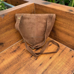 กระเป๋าหนังนิ่มแท้สีน้ำตาลเข้มทำด้วยมือสไตล์โบฮีเมียนสำหรับผู้หญิงกระเป๋าถือแบบปรับสายได้สไตล์วินเทจ - Product Image 4