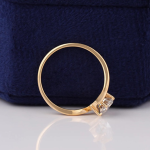 Bague en diamant rond de 1,50 carat cultivé en laboratoire, classique, plaqué or jaune 14 carats, bijoux de fiançailles et de mariage - Product Image 5