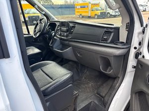 Fourgon utilitaire commercial Transit250 à toit surélevé 2020, moteur 3.5L V6, fourgon utilitaire à châssis long, 121 617 miles - Product Image 3