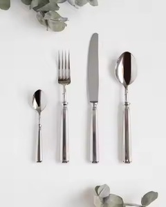 Ensemble de couverts minimalistes avec manches en bois, finition miroir haute brillance, compatibles lave-vaisselle, ustensiles de table pour mariage - Product Image 4