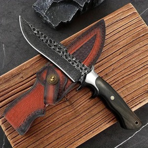 Couteau de camping Bowie artisanal de qualité industrielle avec lame en acier à haute teneur en carbone, manche en bois et étui en cuir - Product Image 2