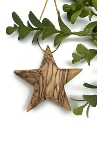 Charmant ornement en bois fait main à suspendre, orné de symboles et de motifs classiques de la saison des fêtes - Product Image 4