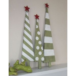 Sapin de Noël en bois naturel et MDF pour une décoration de vacances chaleureuse - Product Image 1