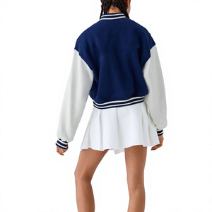 เสื้อแจ็คเก็ตวาร์ซิตี้สีน้ำเงินขาวสำหรับผู้หญิง แขนยาว ดีไซน์ปกเสื้อแบบคอปก สไตล์ครอปสั้น  มีจำหน่ายแล้ว - Product Image 4